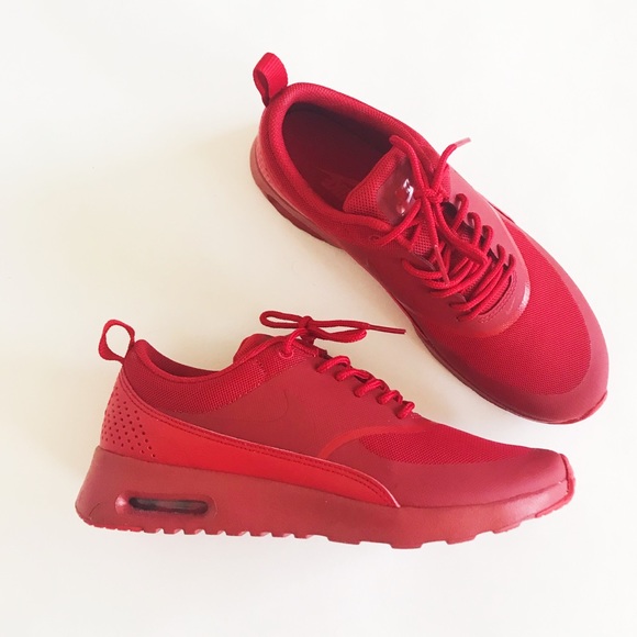 Nike red air max thea - Picture 6 of 8